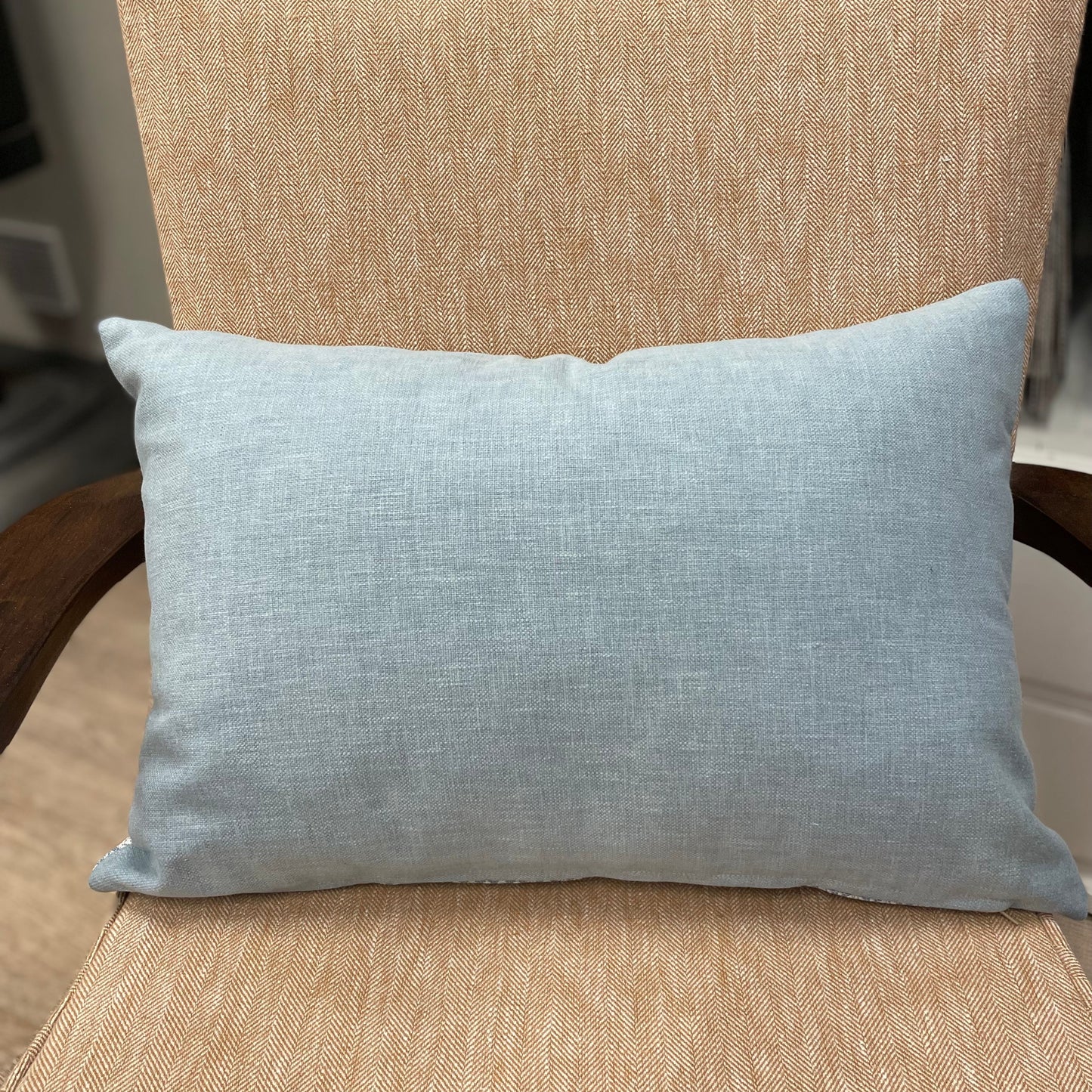 Florrie Delft Cushion 14" x 20" (35cm x 50cm)