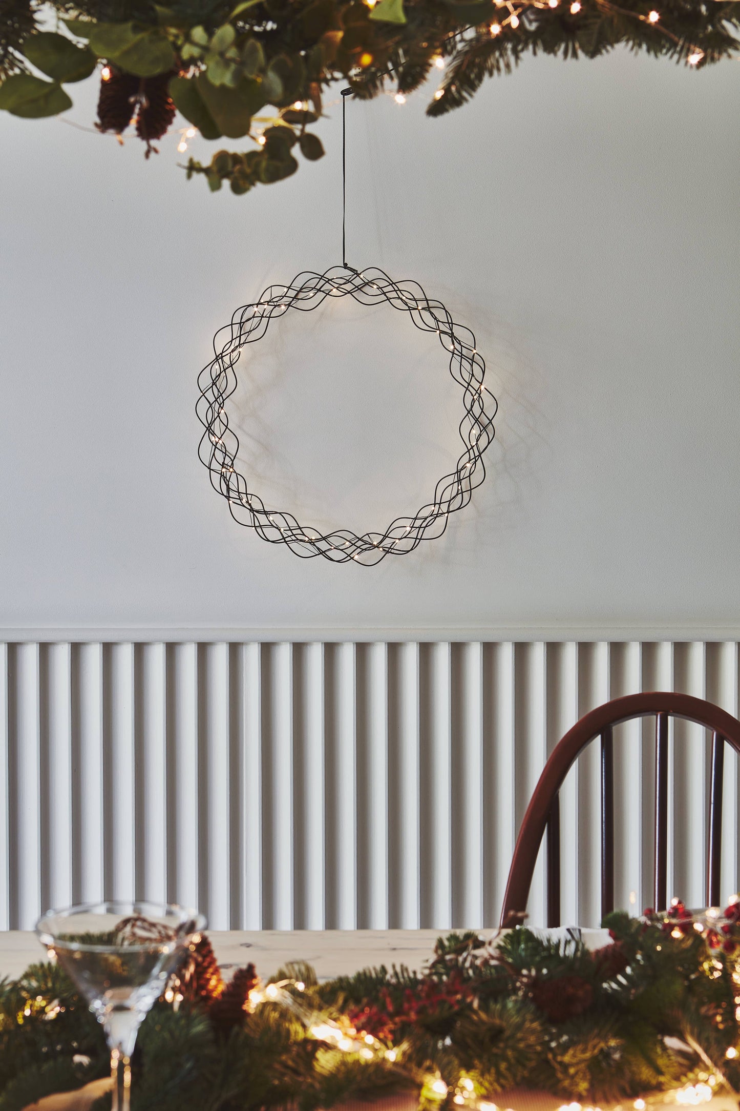 Solis: Gold Hanging Wreath Style Christmas Ornament