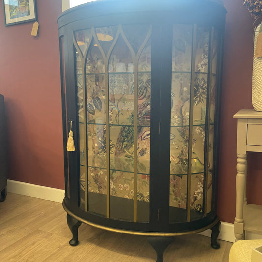 Black Vintage China Cabinet