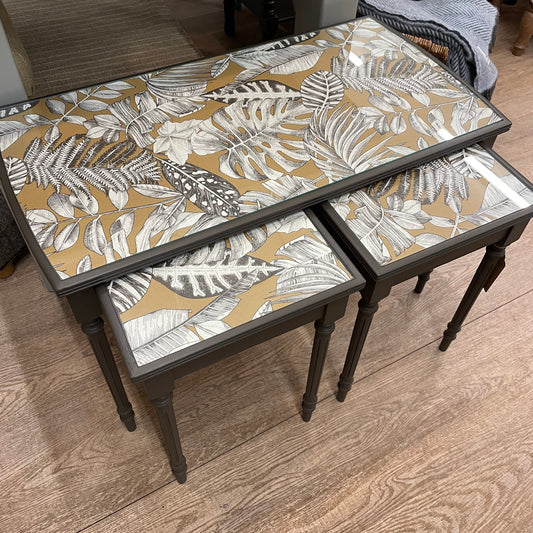 Upcycled Set of 3 Tables Brown and Gold